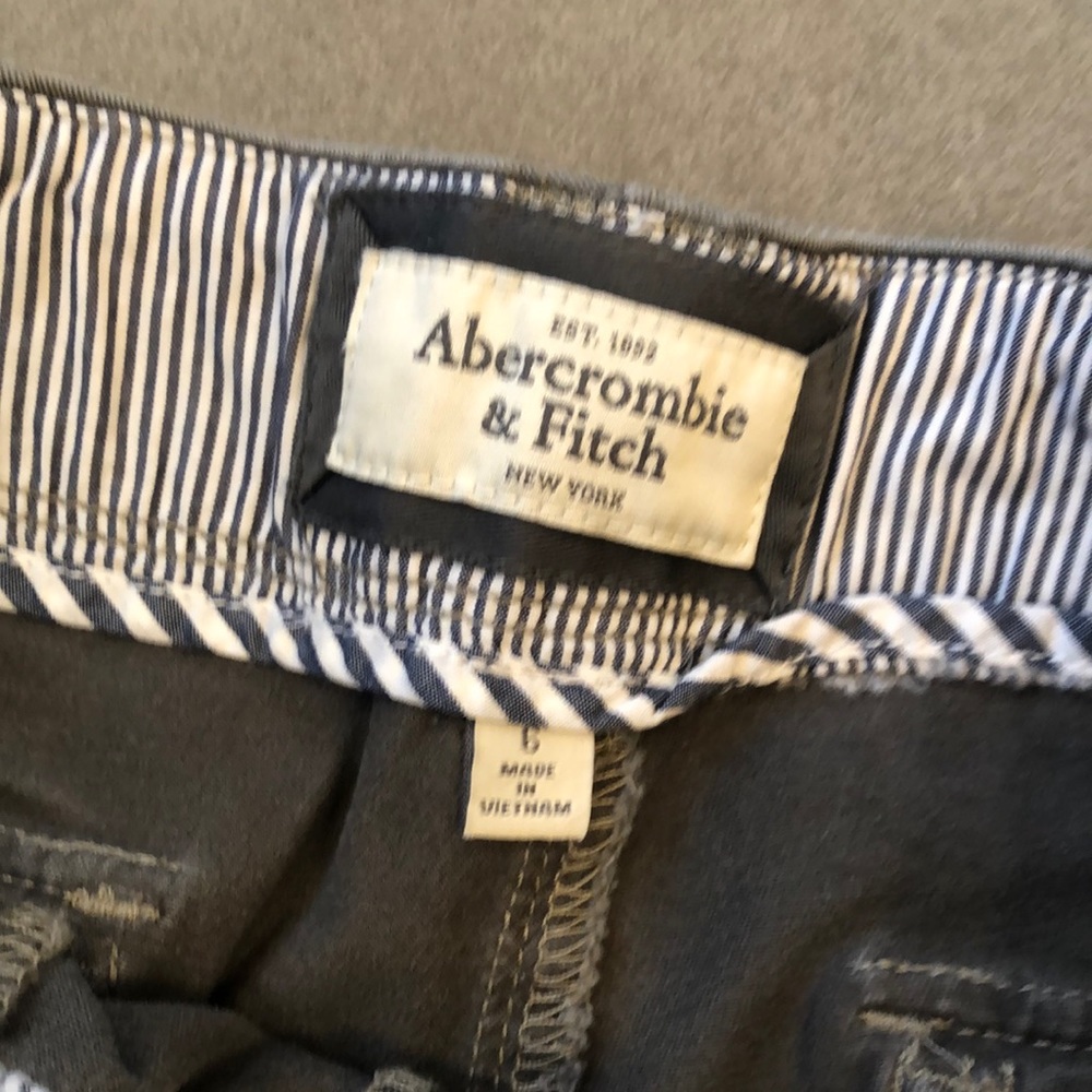 Abercrombie & Fitch Shorts - Picture 3 of 7